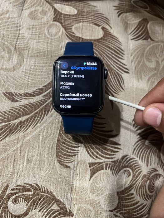 Продам Apple watch Se 44мм