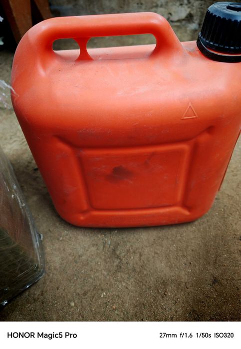 Канистра 20 л 9 000 тг