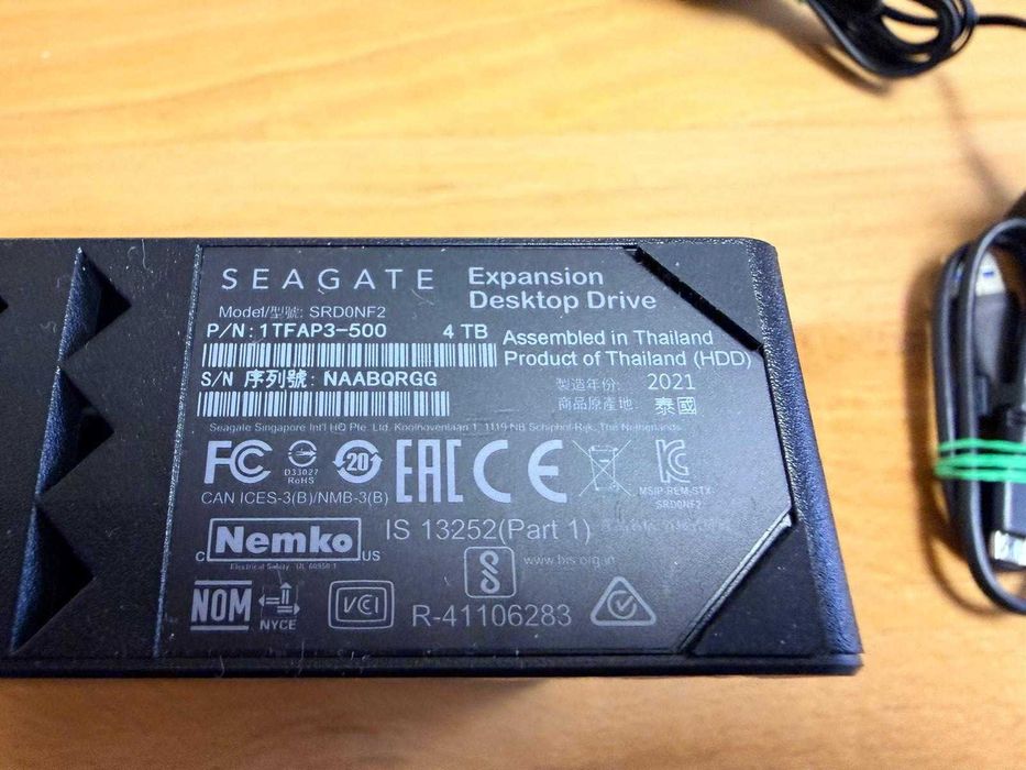 HardDisc extern Seagate 4 TB aproape nou