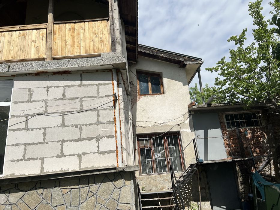 Къща село великан