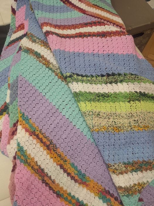 Ръчно плетено одеяло