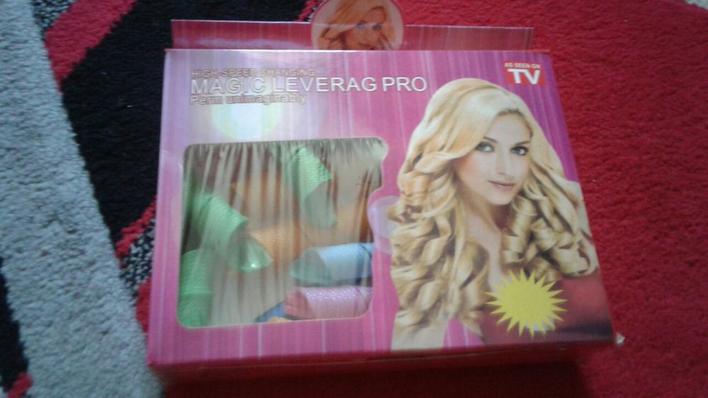 Bucle pentru par cret