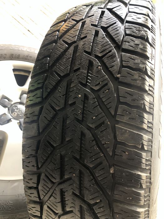 Vand anvelope de iarna cu jante 235/60 r18 audi/vw