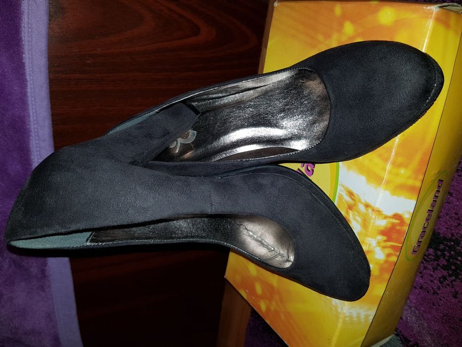 Pantofi dama din piele intoarsa negri 37, ca noi