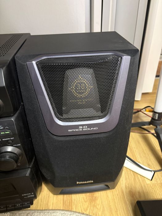 Stație cu boxe panasonic