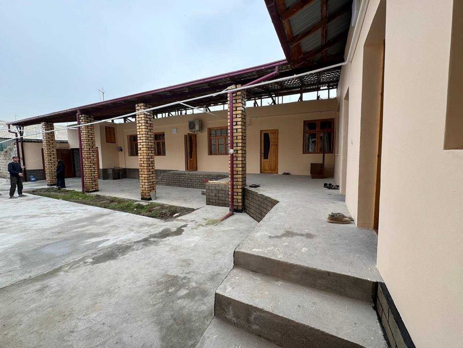 Олмос мах 5 хонали ховли оилага ижара топ. 450 у.е.