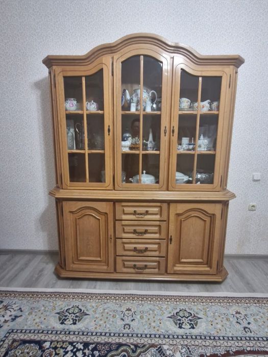 серванты продается