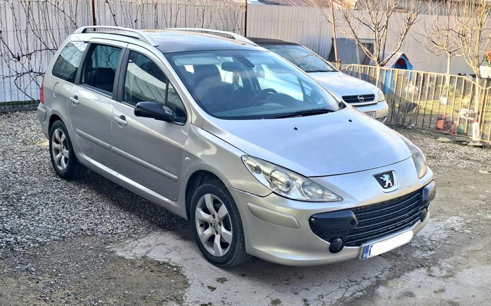 Dezmembrez Peugeot 307 break 1.6hdi
