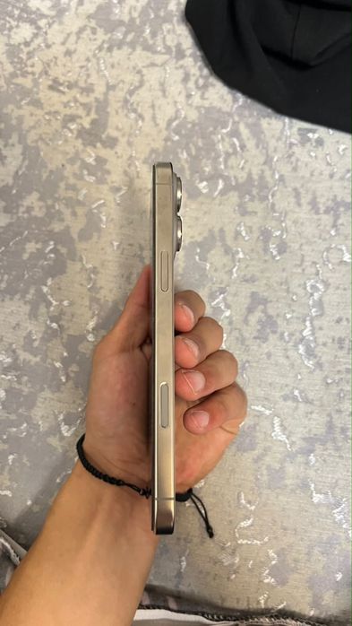 Продам Iphone 16 pro max в хорошем состоянии