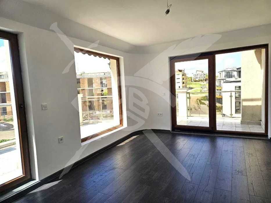 Продава се Тристаен апартамент в Созопол - 159 кв.м за 1101 €/кв.м - Снимка #2