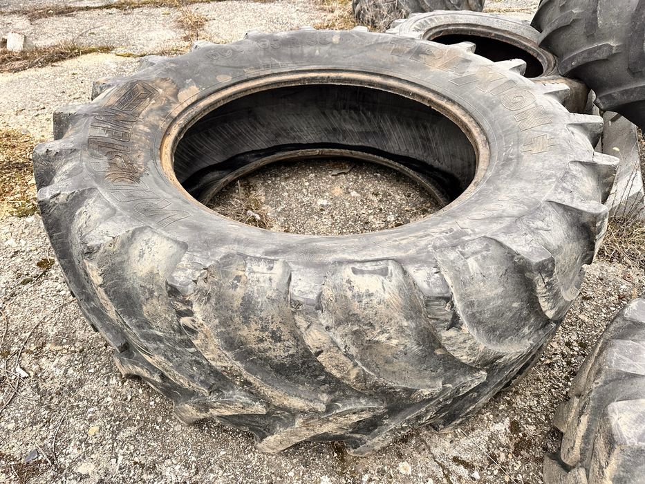 Set anvelope 600/65/38 Vredestein