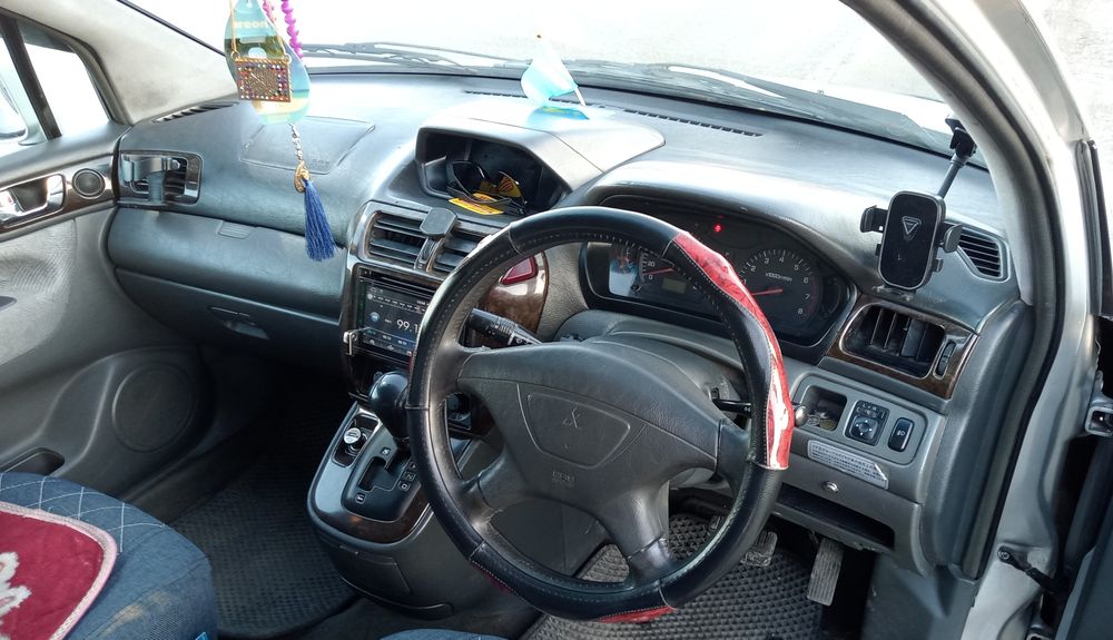 Продам авто Митсубиси Шариот.