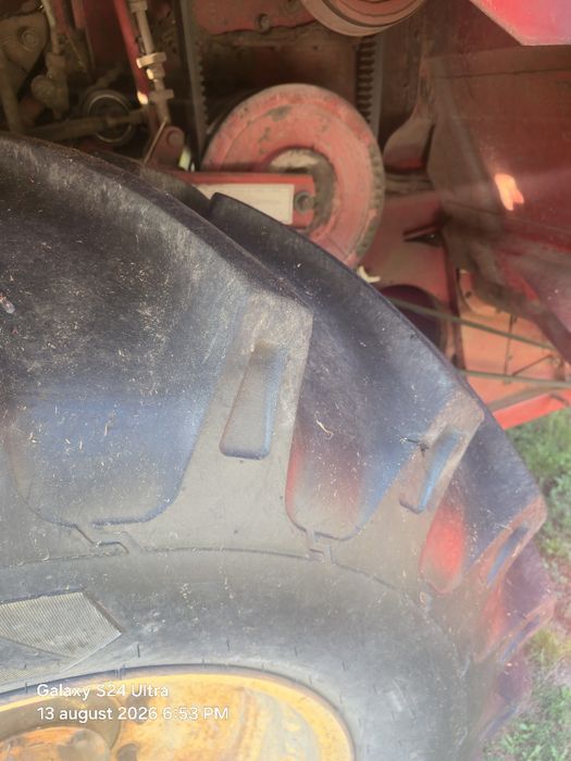 Combina massey ferguson 520