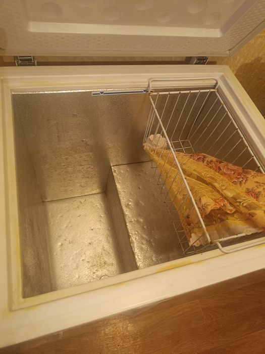 Морозильник хорошо работает