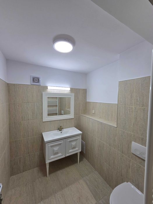 Inchiriere Clădire Birouri P+2-Ultracentral Ploiești-100mp/etaj+Curte