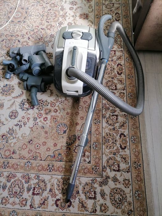 Пылесос VITEK с акфавильтром