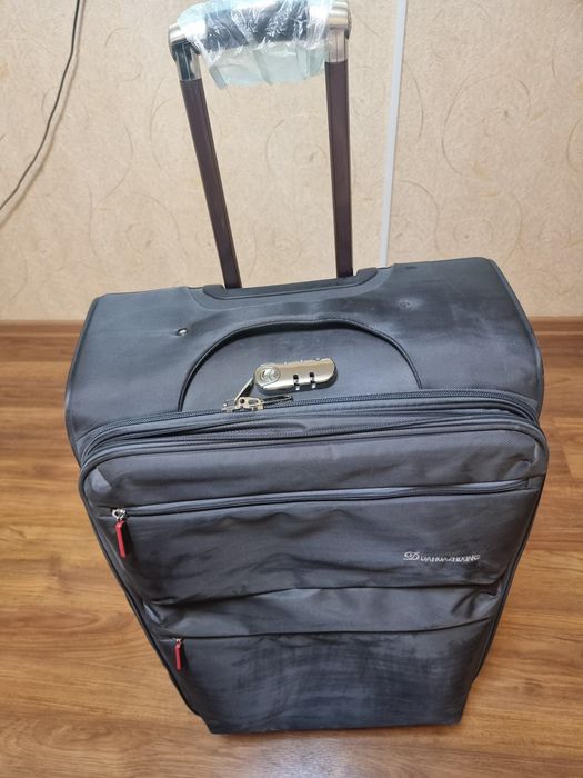 Продам сумку на колёсиках