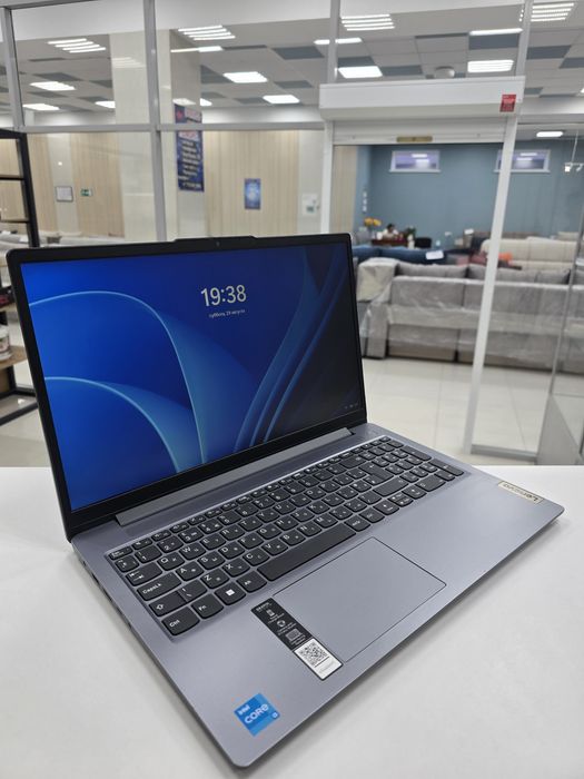 Ноутбук Lenovo 82X7