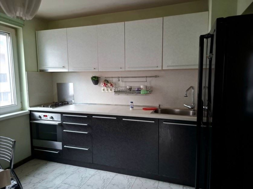 Дава се под наем Тристаен апартамент в София, Малинова долина - 120 кв.м за 697.17 € - Снимка #2