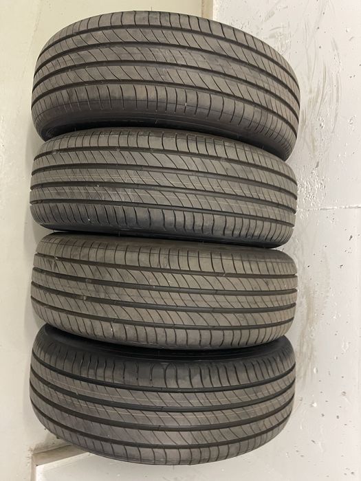 Anvelope 215 65 17 vara Michelin NOI DOT 14.25