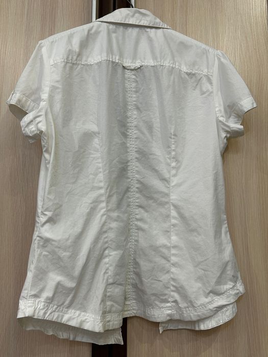 Продам школьную блузку