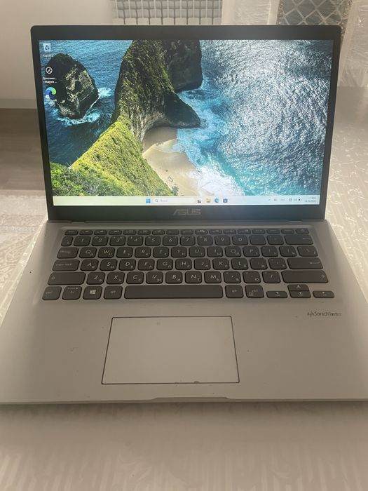 Ноутбук Асус продается