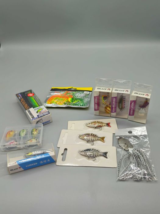 Комплект от 13 бр. примамки за риболов-воблери, блесни, туистери и др.