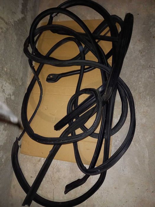 Тасове, уплътнения и други за Сааб Saab