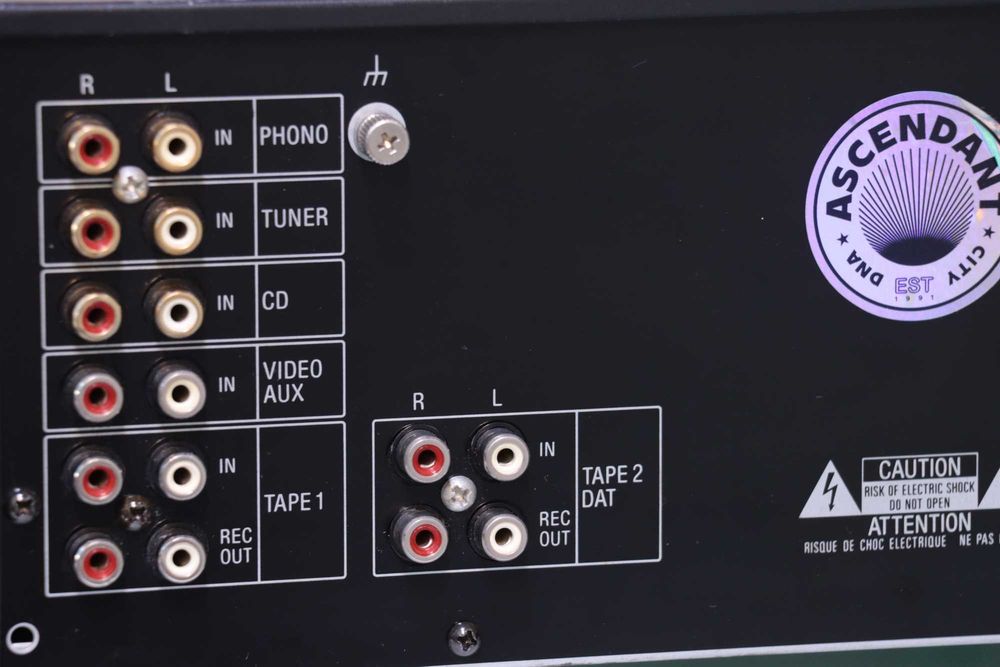 Amplificator Integrat Sony TA-F220 - Made in Japan,2x80W.