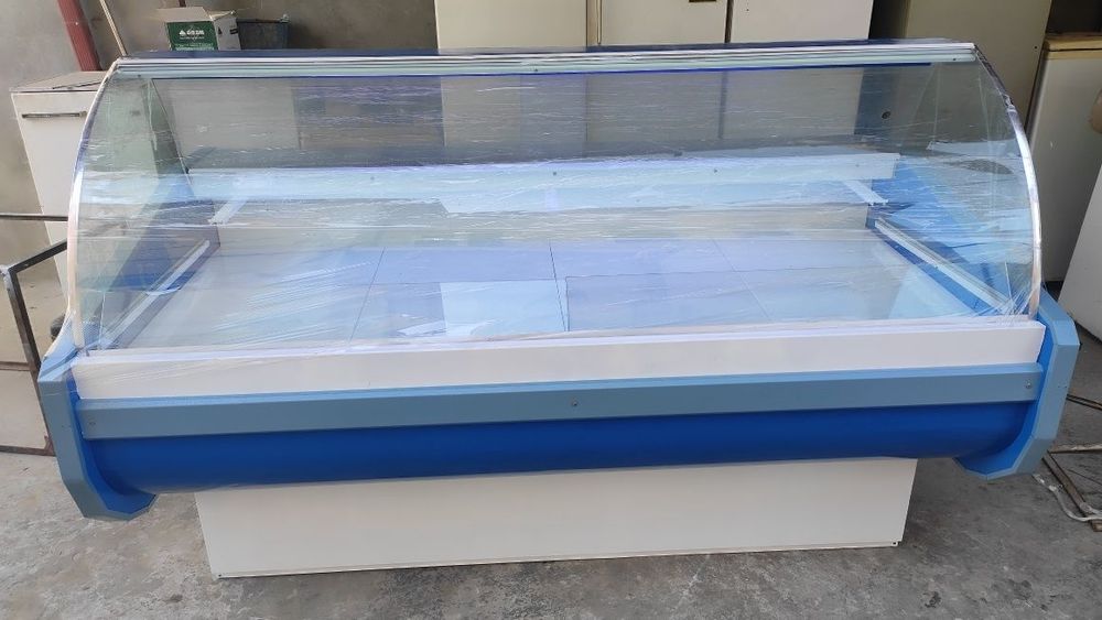 Витрина холодильник.б/у