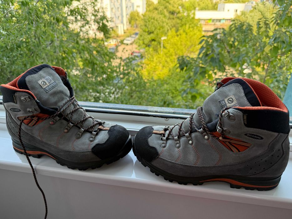 Bocanci munte/iarnă Scarpa Gore-Tex, Mărimea 42, Stare excelentă