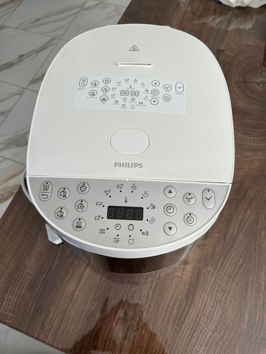 Ел. Уреди Philips за различна употреба - мултикукър, фотоепилатор и др