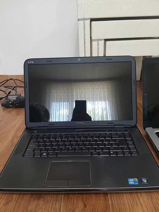 Продавам 2 Лаптопа на марките (Dell и HP) Втора ръка.
