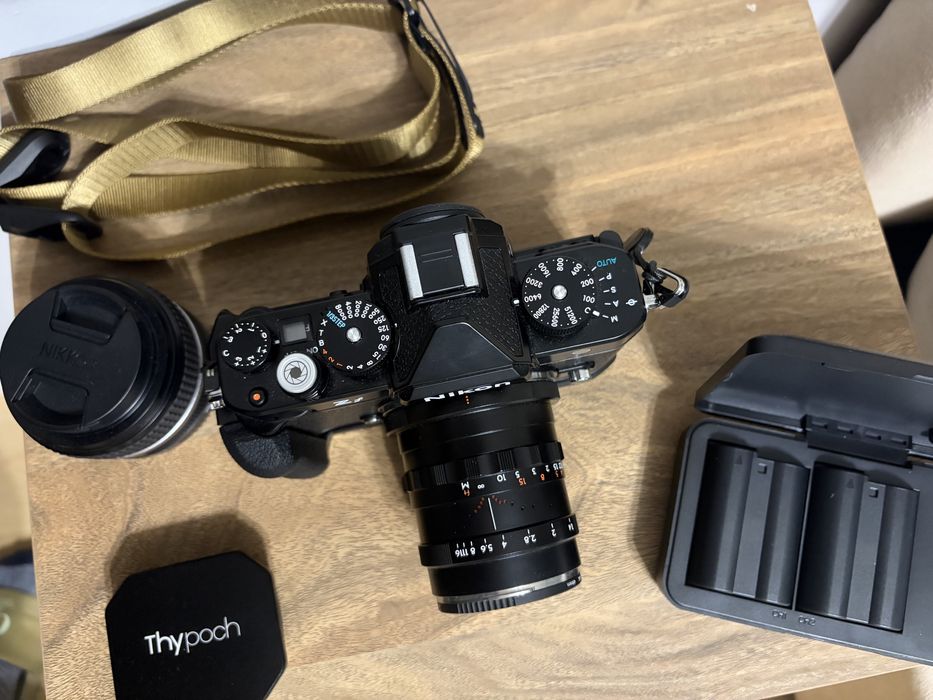 Nikon ZF kit cu lentila 40mm f2.0, multe accesorii premium