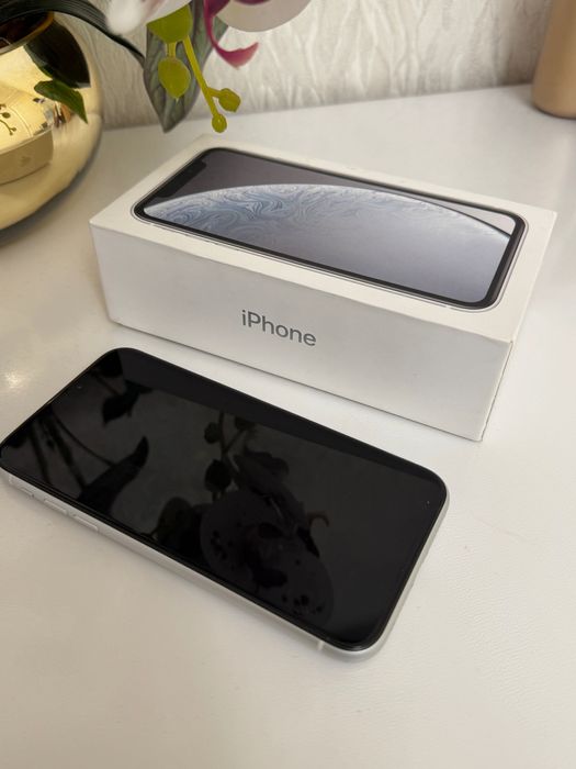 Iphone XR 64 gb Sotiladi! 2mln