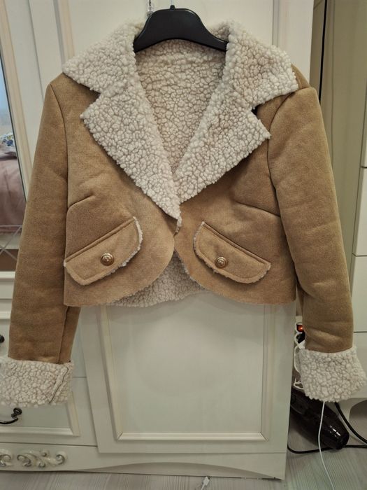 Късо дамско кожухче