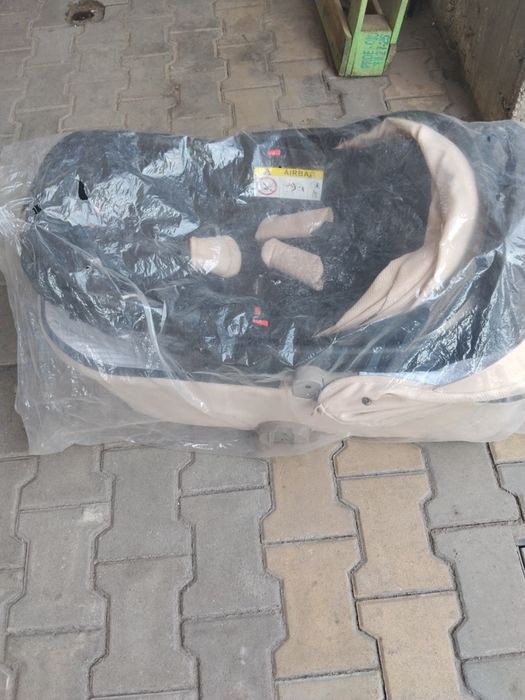 Продавам Бебешка кошара и количка