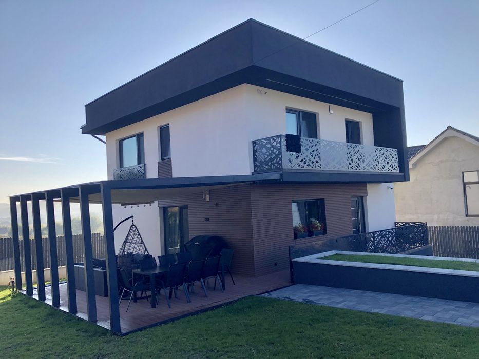 Proprietar vand casa deosebita in Tudor strada Sfantul Stefan