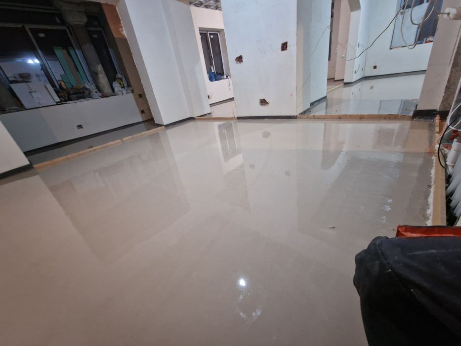 Sapă fluida de ipsos