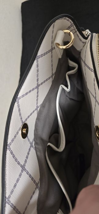 Нова. Дамска оригинална чанта със къса и дълга дръжка. Catwalk.