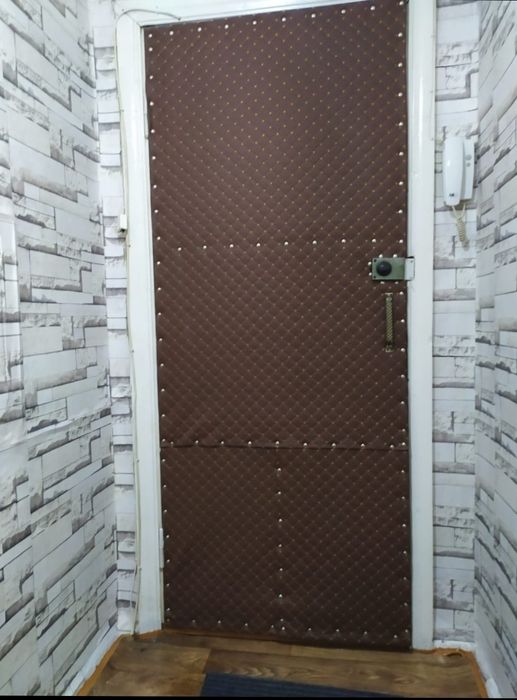 2 комнатная в центре.