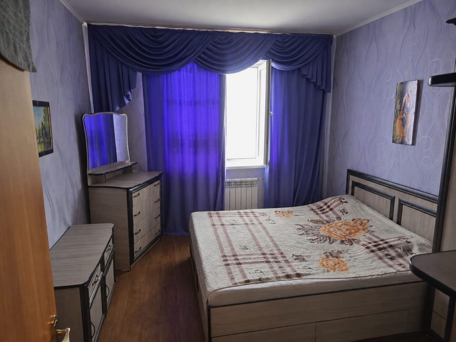 Продам спальный гарнитур