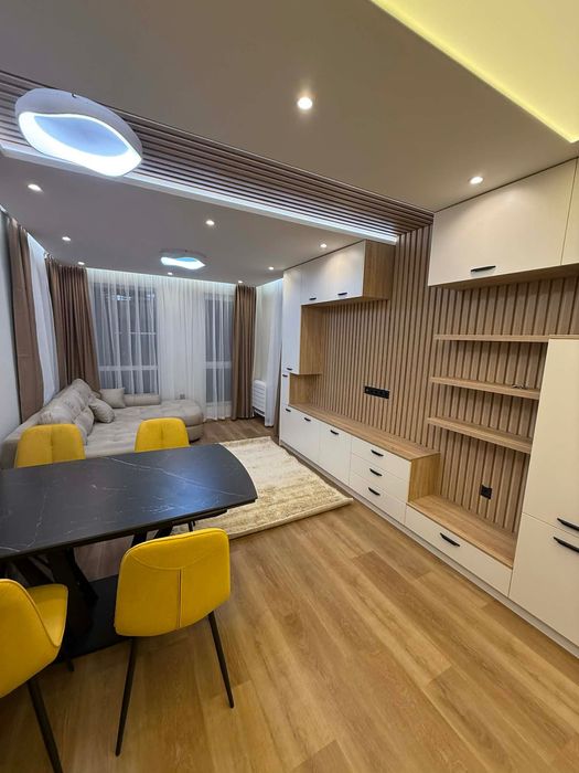 Продава се Тристаен апартамент в Варна, Младост 1 - 84 кв.м за 1396 €/кв.м - Снимка #15