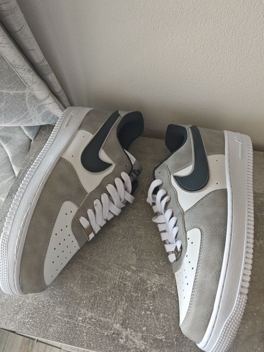 Nike Air Force 1, marimea 42, noi