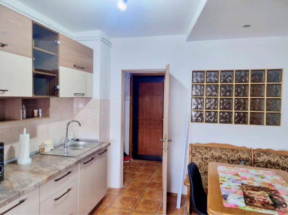 Închiriez apartament 2 camere