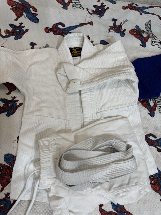 Продам кимоно для дзюдо на 5-7 лет