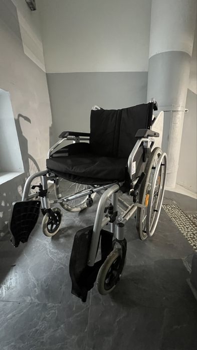 Инвалидная коляска складнаЯ