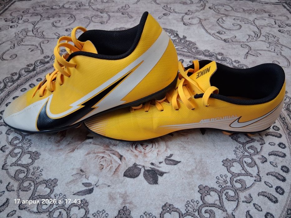 Бутонки Nike Mercurial номер 43 (27.5 см.)