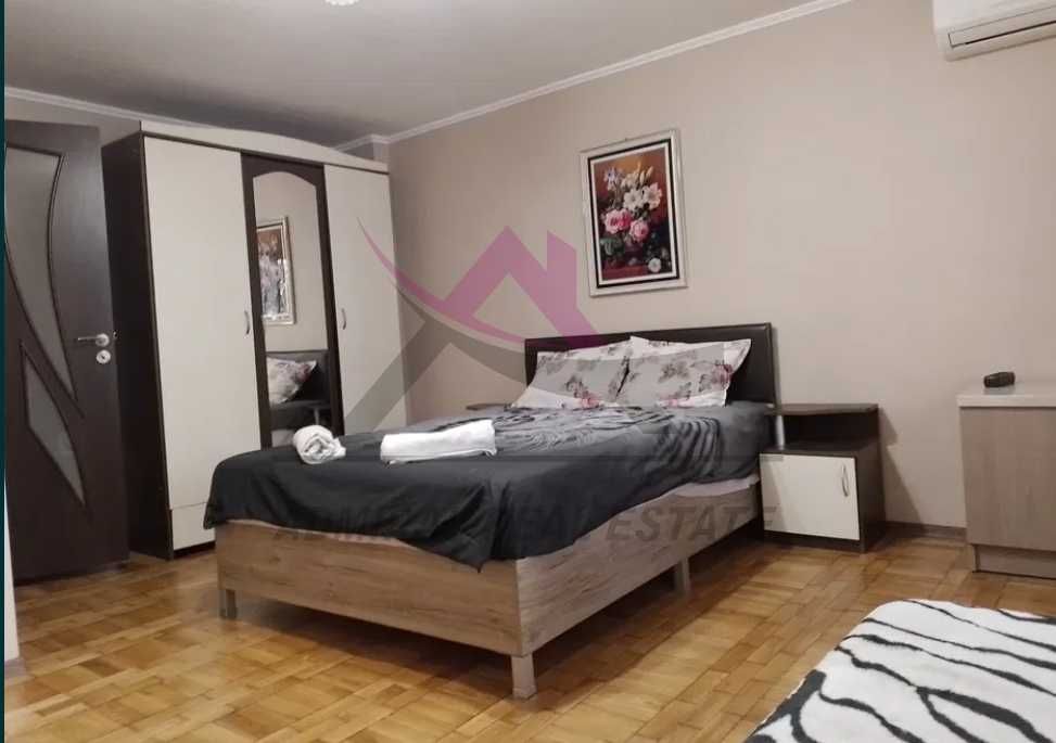 Дава се под наем Тристаен апартамент в Варна, Център - 70 кв.м за 600 € - Снимка #3