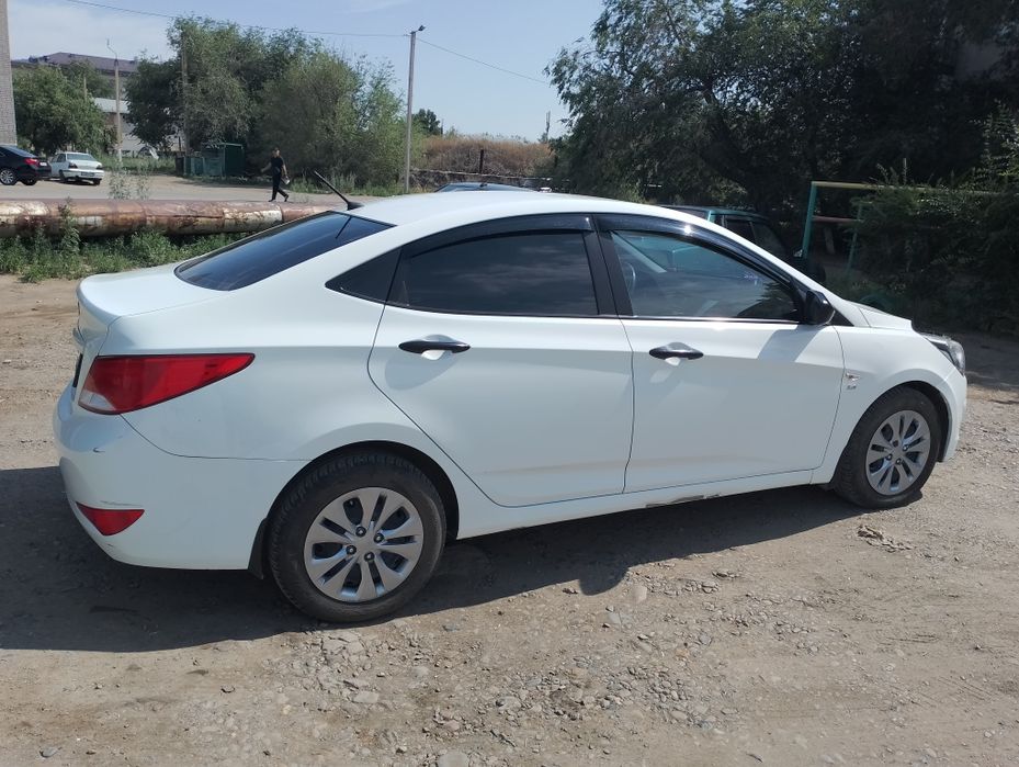 Hyundai accent 2016